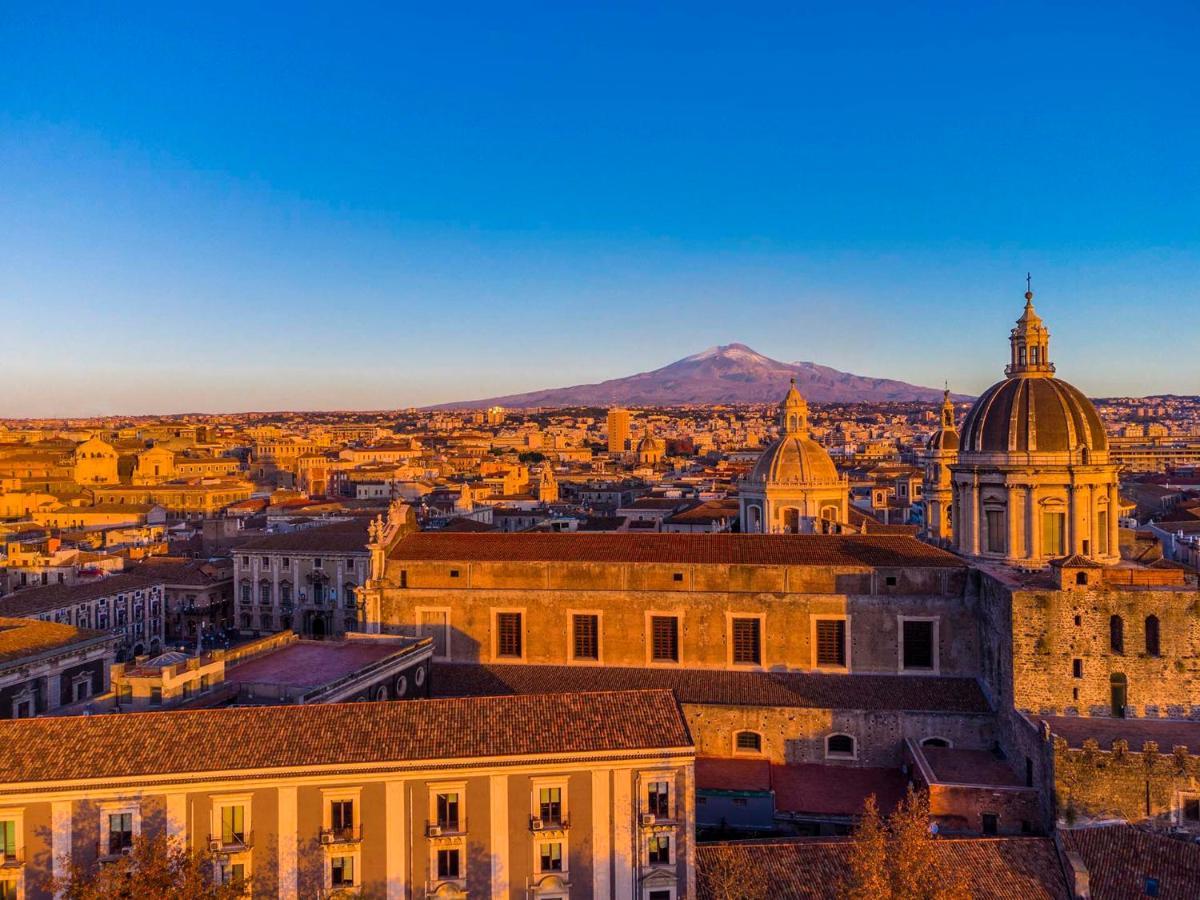 San Michele Suite - Intero Appartamento In Pieno Centro Catania Bagian luar foto